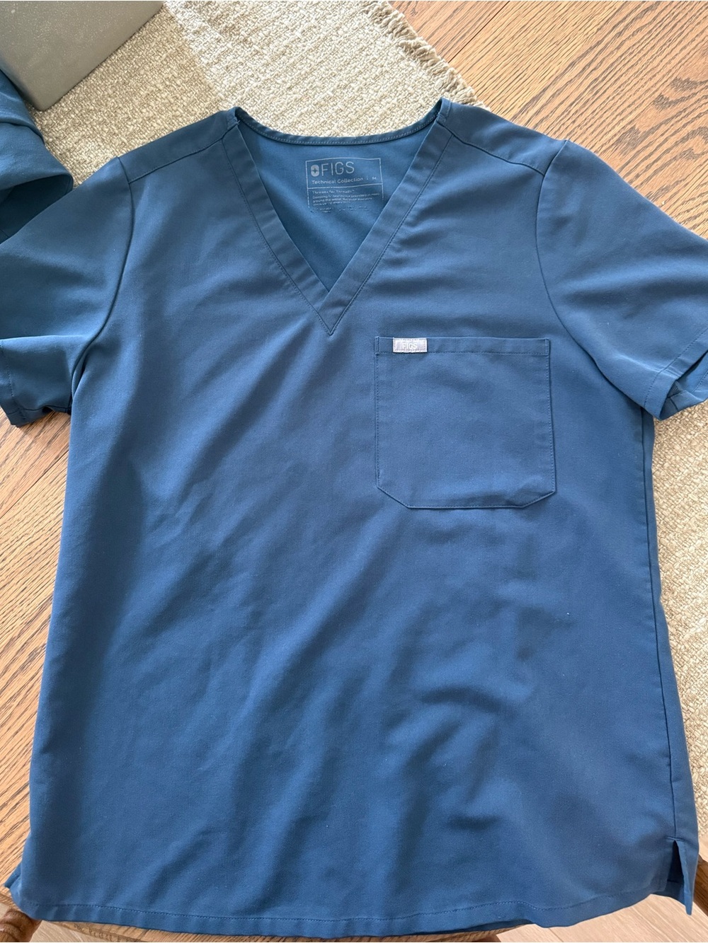 FIGS Catarina Scrub Top